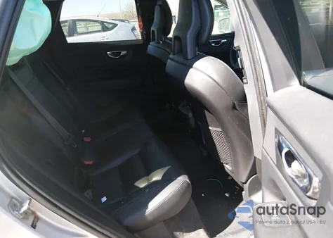 2018 Volvo Xc60 T5 Momentum from USA, damaged, VIN LYV102RK8JB117611